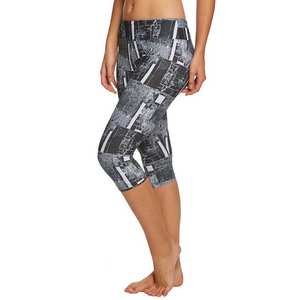 Mallas de Yoga anticelulitis de cintura alta para mujer, ropa deportiva de poliéster transpirable con Control de barriga, estilo Hip Hop sólido - Product Image 3