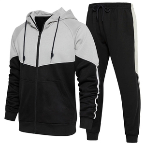 Venta al por mayor al aire libre deporte gimnasio Fitness conjuntos hombres ropa deportiva chándal hombres entrenamiento y Jogging desgaste dos piezas conjunto chándales - Product Image 3
