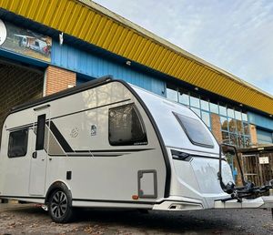 รถบ้านเคลื่อนที่ขับเคลื่อน 4 ล้อ สภาพดี สำหรับการเดินทางแบบออฟโรด ใช้สำหรับตั้งแคมป์และใช้กับรถบรรทุกได้ - Product Image 1