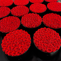 Coffret cadeau personnalisé de rose éternelle à tête de fleur de 2 à 3cm Rose de fleur éternelle préservée à l'infini dans une boîte en velours à cœur rond