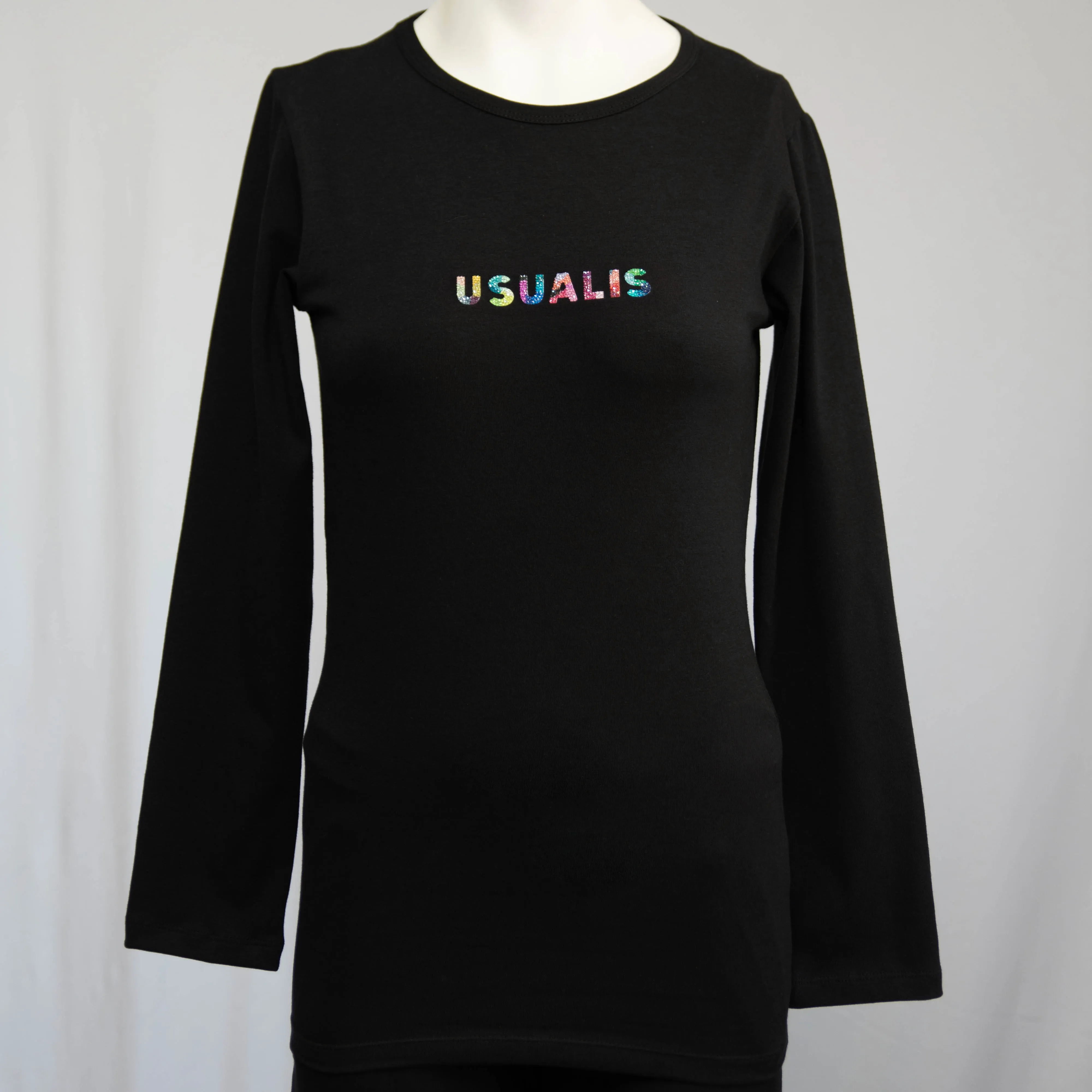 Maglietta a maniche lunghe donna autunno inverno 2023 logo nero strass pietra preziosa cotone elastam Made in Italy