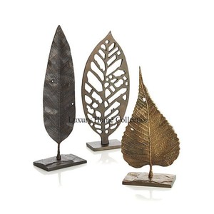 Juego de 3 esculturas decorativas con base de mármol, forma cuadrada, aspecto elegante, objeto de Color dorado con forma triangular, suministro de mesa - Product Image 6