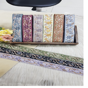 Hecho a medida en cordones de trabajo de hilo bordado floral con nueve opciones de colores en bordado de lentejuelas en 1,25 pulgadas de ancho - Product Image 6