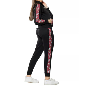 Survêtement populaire de l'équipe nationale de football/football pour femmes à prix raisonnable Vente en gros de haute qualité avec fermeture éclair pour filles Costumes - Product Image 2