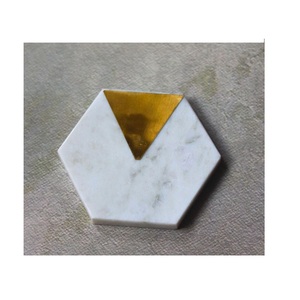 Decorative marble <b>coasters</b> with <b>gold</b> texture for high end luxurious home interiors - Product Image 1