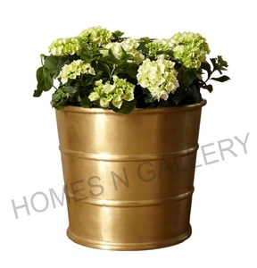 Pots de jardinières en métal galvanisé Antique fait à la main, pots décoratifs d'intérieur et d'extérieur, Pots en fer avec finition antique - Product Image 4