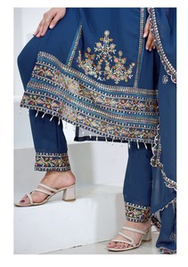 Tendance Setter Designer indien élégant Showstopper couleur bleue vêtements de mariée Salwar costume dernier exclusif le plus à la mode fête femmes - Product Image 4