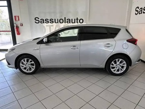 Venta de Vehículos Usados a Precio de Mayoreo, Toyota Auris 1.8L Híbrido Hatchback - Product Image 3