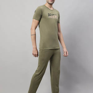 ชุดเสื้อยืดและกางเกงของผู้ชายผ้าฝ้ายแท้แขนสั้นสำหรับฤดูร้อนระบายอากาศสบายและทันสมัย - Product Image 5