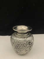 Pot de fleur en cuivre plaqué argent antique sculpté à la main pour décoration de la maison et cadeaux de retour de mariage