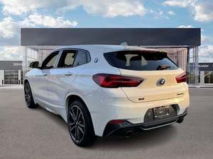 BMW X2 M35i AWD 2022, sièges en cuir turbo, intérieur clair avec toit ouvrant panoramique, faible kilométrage, prix en stock, prêt à être expédié - Product Image 4