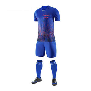 Diseño personalizado Impresión de transferencia de calor fútbol hombres conjunto completo fútbol poliéster secado rápido uniforme de fútbol nueva temporada conjunto - Product Image 2