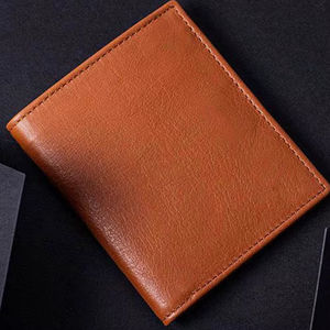 Cartera Delgada de Cuero Genuino con Logotipo Grabado Personalizado OEM de la Mejor Calidad para Hombre |   Tarjetero Impermeable para Tarjetas de Visita y Uso en Senderismo al Aire Libre - Product Image 1