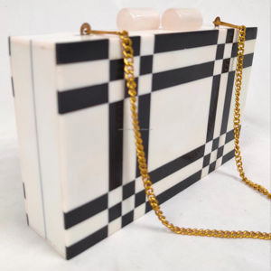 Pochette en résine avec poignée personnalisable en couleur/taille/forme, artisanat fait main, artisanat tendance, pochette pour femmes pour les mariages, cadeaux, meilleur prix - Product Image 1