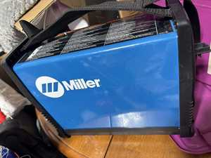 Nouveau soudeur TIG/Stick Miller Maxstar 161 STL pour acier, 15-30 kW, épaisseur 3/8 po, garantie 3 ans, emballage de 5,9 kg, en stock - Product Image 2