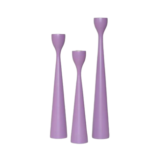 Ensemble de trois bougeoirs élégants de taille moyenne en métal doré et noir pour le salon de la maison. - Product Image 5