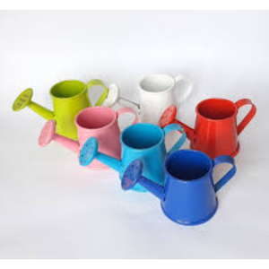 Regadera de artículos de jardín de último diseño, lata de agua de hierro de la mejor calidad utilizada por los jardineros para regar plantas a precio razonable - Product Image 6