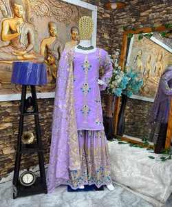 ชุดผ้าลินิน Kurta สําหรับงานรื่นเริงสุดพิเศษมีสไตล์: อยู่ในสไตล์และสบายกับ kurta ผ้าลินินสุดพิเศษของเรา เหมาะสําหรับงานรื่นเริงสุดพิเศษ - Product Image 6