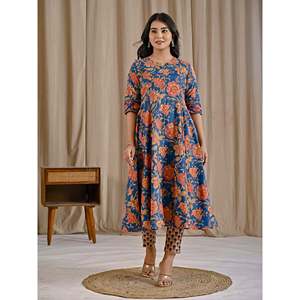 Ensemble Kurta et pantalon en coton imprimé bleu Jaal pour filles et femmes, style ethnique indien avec broderies pour les fêtes et occasions spéciales - Product Image 3