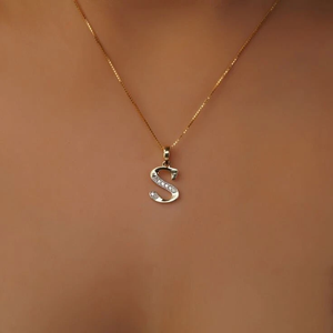 El mejor diseño DIY 10K Colgante de oro amarillo Inicial personalizada 'S' Diamante real natural Estilo religioso Colgantes finos para mujeres - Product Image 2