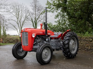 Tractor Agrícola Usado Massey Ferguson 35X 2WD con Transmisión por Engranajes - Product Image 6