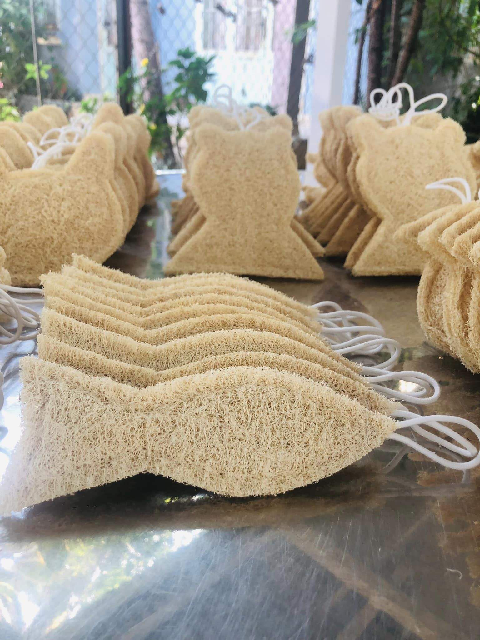 เหลืองอ่อน