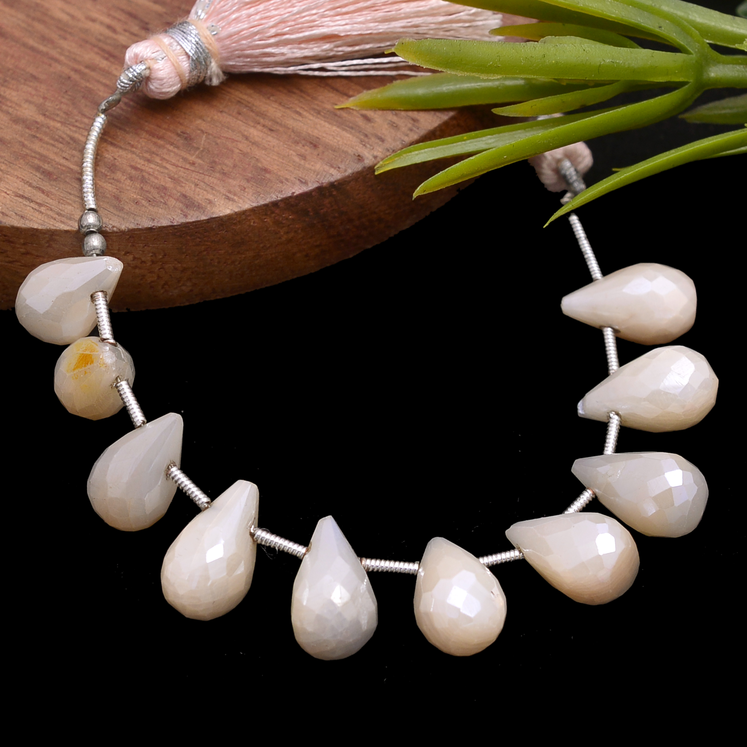 สีชมพูอ่อน