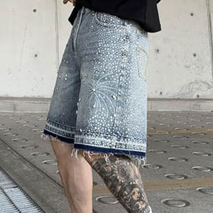 กางเกงขาสั้นผู้ชายน้ำหนักเบา ปี 2025 ลดราคาออนไลน์ ดีไซน์ล่าสุด ขายส่ง กางเกงขาสั้นสไตล์โดดเด่น ประดับเพชร - Product Image 4