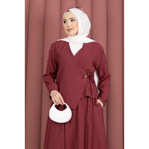 Ensemble deux pièces luxueux en crêpe bordeaux pour femme : haut court à nouer sur le côté et jupe kimono courte – Tailles 2XL, 3XL, 4XL – Idéal été-automne - Product Image 2