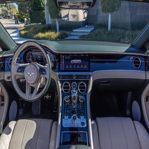 ¡Oferta Imperdible! Bentley Continental GTC V8 2021 Súper Limpio, 542 HP, Motor Turbo V8 Viridian de Mulliner, Convertible de Lujo - Product Image 3