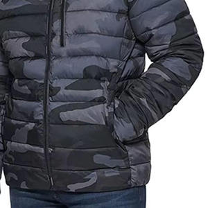Chaqueta de Invierno para Hombre con Diseño de Camuflaje Personalizado, Chaqueta Cortavientos Impermeable de Nailon Softshell, con Logotipo Frontal - Product Image 2