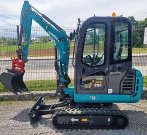 Miniexcavadora Sunward SWE 20F de Alto Rendimiento, 1.94T, Diésel, Compacta, con Sistema Hidráulico Auxiliar - Product Image 3