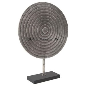 Tendance Motif Arrivée En Aluminium Moulé Argent Fini Attrayant Look Forme Ronde Sculpture De L'Inde À Un Prix Impressionnant - Product Image 1