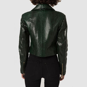 Chaqueta de motorista de cuero de vaca genuino para mujer con cuero en relieve de Pitón, nueva chaqueta de motocicleta de cuero de piel de serpiente de estilo vintage - Product Image 6