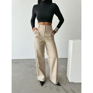 กางเกงหนังทรงปาลาซโซ่ขาตรงสีสโตนสำหรับผู้หญิง - Product Image 6