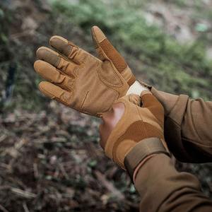 Gants en gros pour l'exercice en plein air, adaptés aux femmes et aux hommes, gants tactiques personnalisés, protection des articulations des doigts, Pakistan - Product Image 6