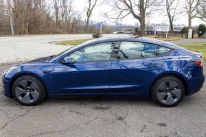 TESLA MODEL 2023 USADO CON VOLANTE A LA IZQUIERDA/DERECHA - Product Image 4