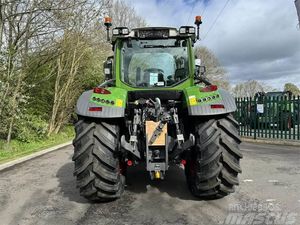 รถแทรกเตอร์ Fendt516 รถแทรกเตอร์พาวเวอร์พลัส พร้อมขาย bastante usado รถแทรกเตอร์เกษตร usado 70HP Fendt agricultura en venta - Product Image 4