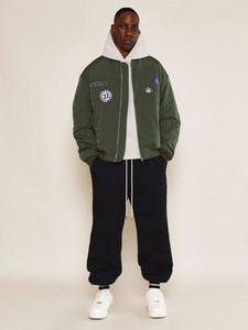 Veste bomber pour homme en nylon 100% personnalisée en gros, chauffée, à capuche, légère pour l'automne/hiver, broderie sur toile directe - Product Image 6