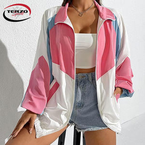 Cortavientos de ajuste suave con logotipo personalizado de estilo lujoso para mujer, cortavientos ajustado informal de secado rápido para mujer - Product Image 4