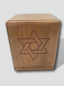 Urna Funeraria de Madera con Estrella de David, Hecha a Mano, para Cremación, para Hombres Adultos, de Madera de Haya - Product Image 5