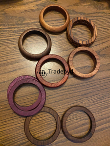 Brazaletes de madera teñidos de color para minoristas Boho estampados étnicos vibrantes de Tradebyd - Product Image 3