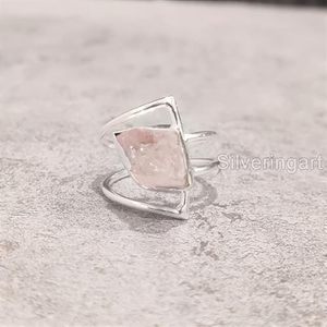 Anillo de Plata de Ley 925 con Cuarzo Rosa Natural, Piedra de Nacimiento de Abril, Doble Banda, Joyería Hecha a Mano para Navidad - Product Image 4