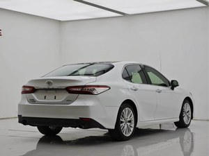 Para Camry 2024 >8L Turbo Diésel Automático Sedán Asientos de Cuero Interior Oscuro Volante a la Izquierda Cámara Trasera Coche Usado - Product Image 5