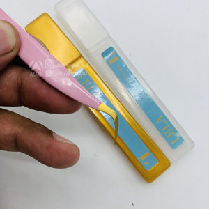 คีมหนีบขนตาสแตนเลสปลายแหลมสีทองพร้อมแหนบปลายขนตาสีชมพูแบบทนทาน - Product Image 6