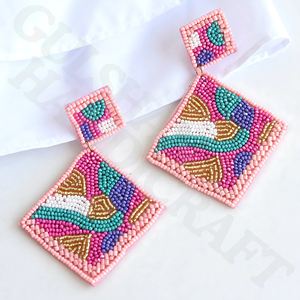 Pendientes colgantes de cuentas de semillas de camuflaje hechos a mano para niñas, pendientes de gota de moda de inspiración militar y para exteriores con cuentas, estilo de camuflaje - Product Image 4