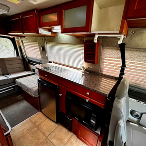 FOURNISSEUR DE Camping-cars d'occasion 2011 Road trek Road trek Adventurous Classe B - Product Image 5