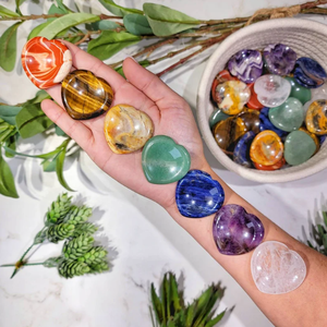 Pierre d'inquiétude de coeur de pierre semi-précieuse d'artisanat de cristal de quartz poli naturel d'Europe pour le massage et les soins curatifs - Product Image 4