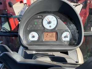 2017 Tracteur Massey Ferguson 4710 Puissance fiable pour l'agriculture moderne - Product Image 6