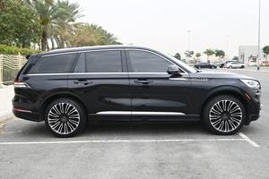 Lincoln Navigator Presidential 2018 Nuevo/Usado, Especificaciones GCC, Asientos de Cuero Automáticos, Techo Panorámico, Faros LED en Venta - Product Image 4